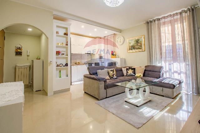 3-room flat in Via Roma 44, Marnate - Photo 1