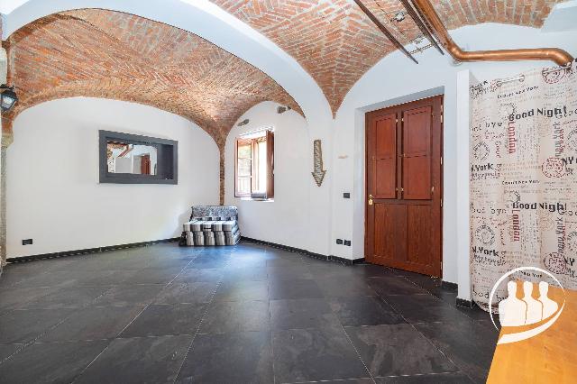 One-room flat in Via Martiri di Belfiore 10, Collegno - Photo 1