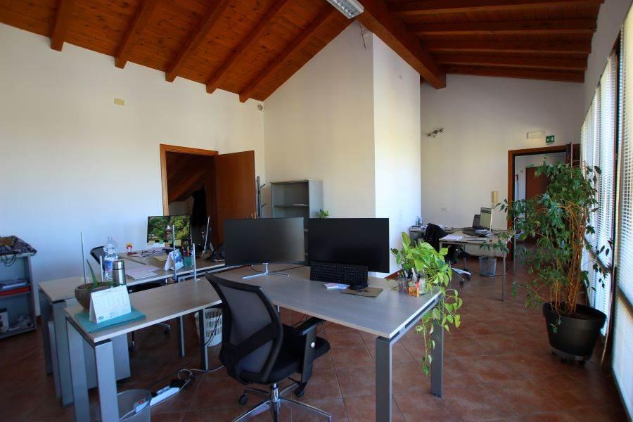 Ufficio in Via Collodi, Calderara Di Reno, {3} - Foto 1