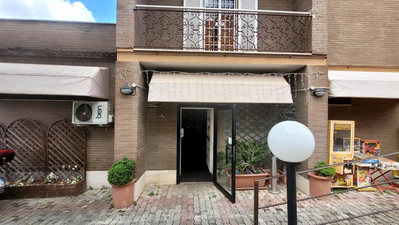 Ristorante in Via Tina Lorenzoni, Roma, {3} - Foto 2