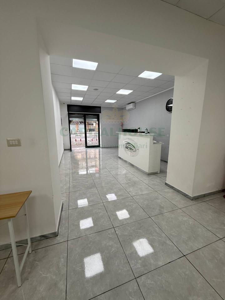 Negozio in Corso Umberto I, Marigliano, {3} - Foto 2