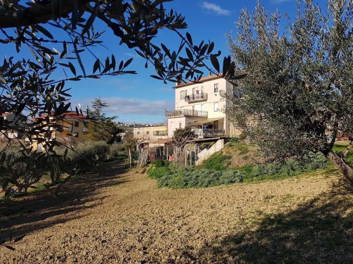 Casa indipendente in vendita a Acquaviva Picena