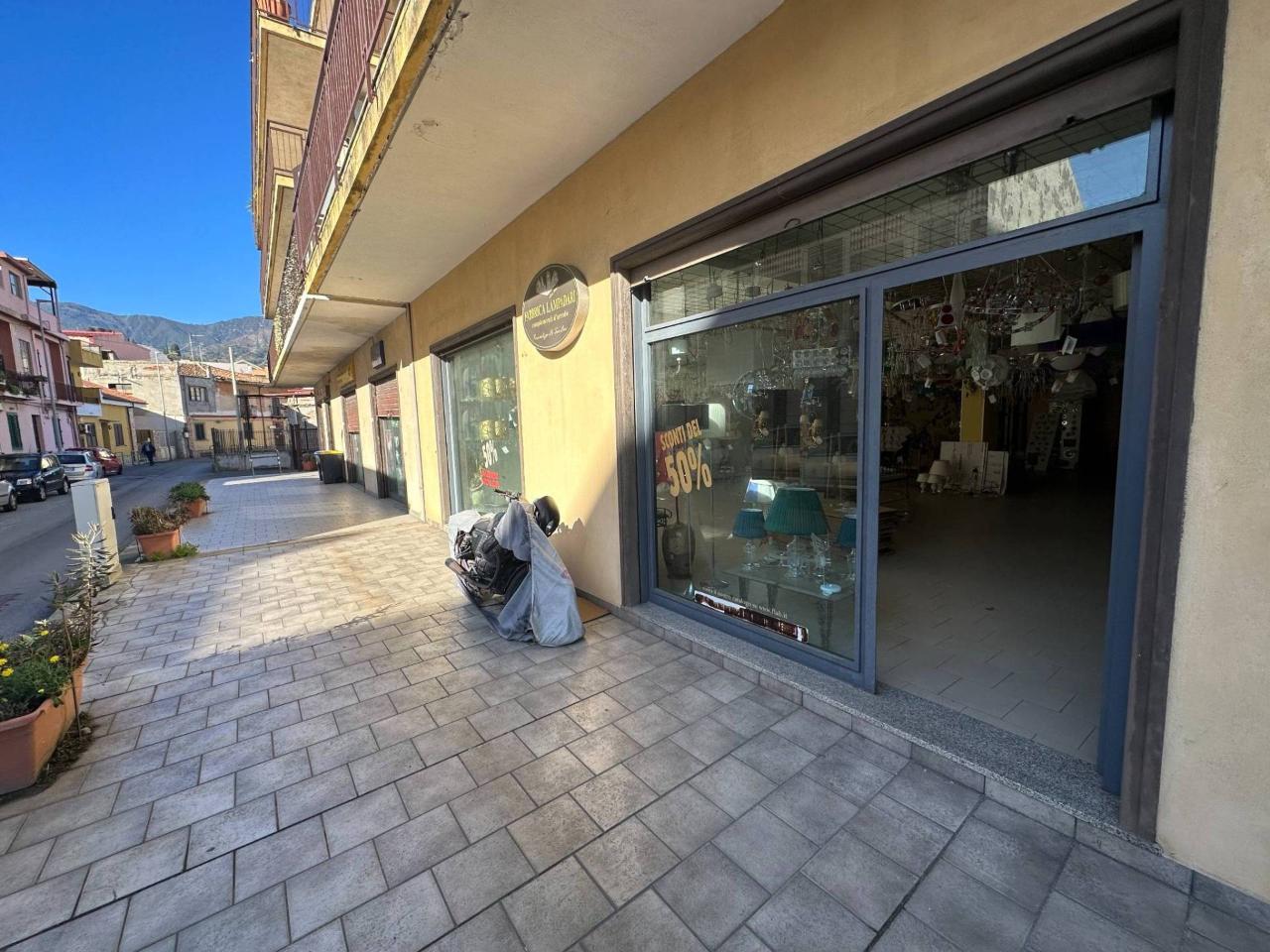 Negozio in vendita a Messina