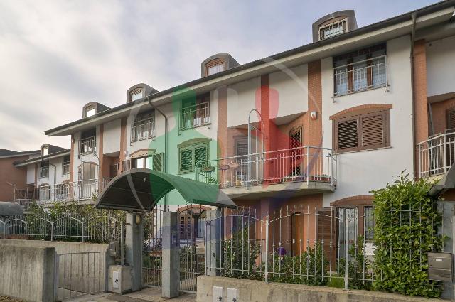 Terraced house in Via a.Volta 36, Nichelino - Photo 1