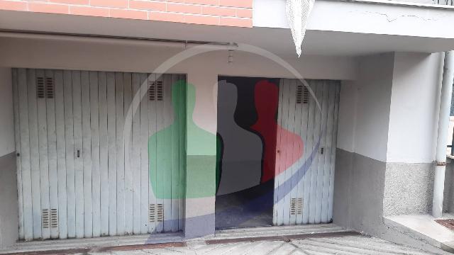 Boxen in Via Pastrengo 126, Moncalieri - Foto 1