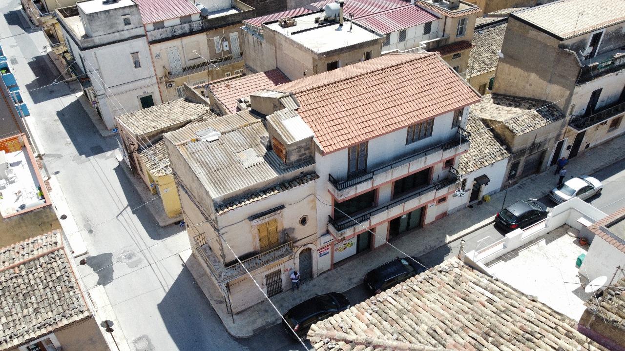 Locale commerciale in Via Carmine 146, Santa Croce Camerina, {3} - Foto 1