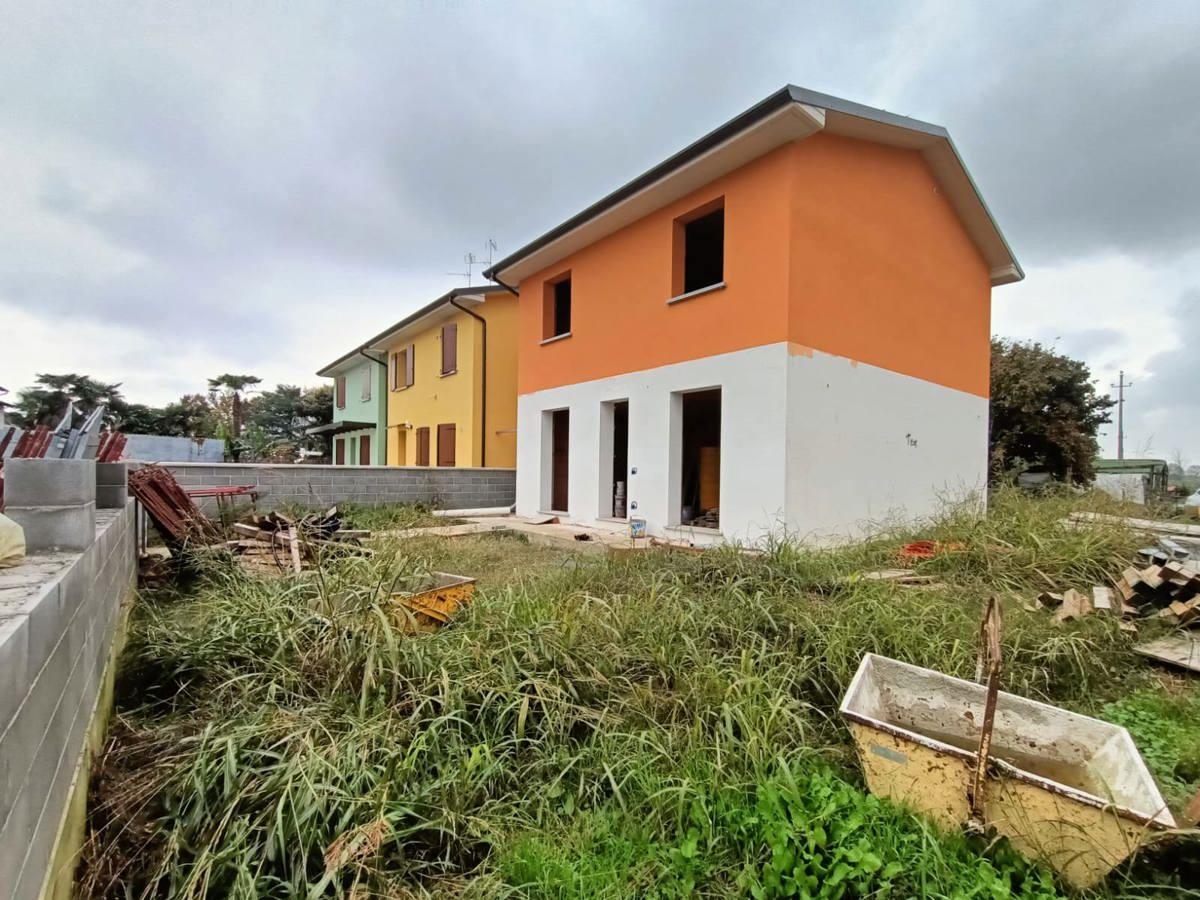 Villa in vendita a Pieve D'Olmi