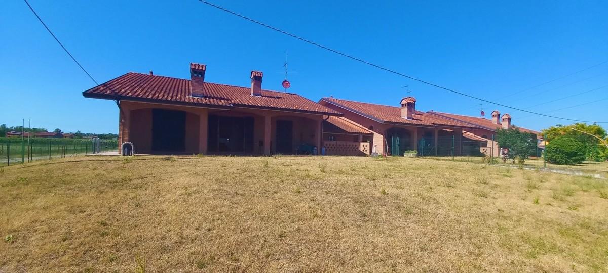 Villa a schiera in vendita a Fara Gera D'Adda