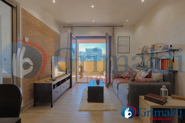 2-room flat in Via Enrico Bompiani, Roma - Photo 1