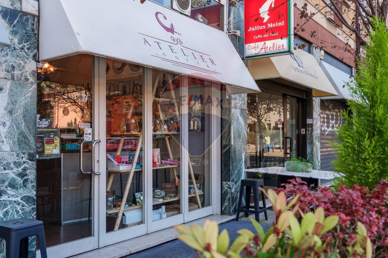 Esercizio commerciale in Via Famiglia Boccacci 29, Brescia, {3} - Foto 1