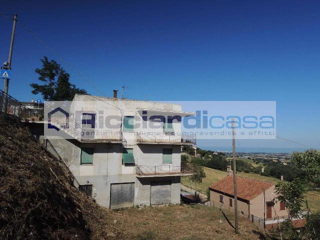 Detached house in Via Borgo Bartolucci 45., Sant'Elpidio a Mare - Photo 1