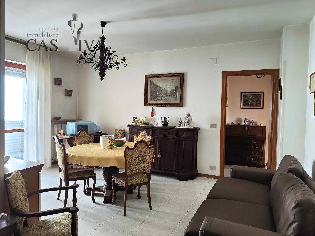 4-room flat in Via Mazzini 14, Acquaviva Picena - Photo 1