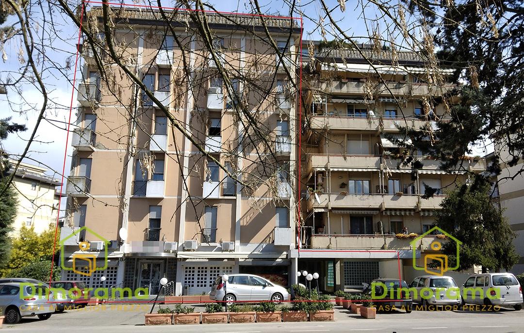 Albergo in Via Flli. Cervi (Lungarno) N 10 Zona Oltrarno, San Giovanni Valdarno - Foto 1