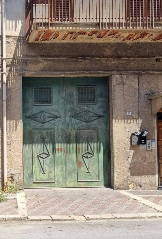 Magazzino in Viale Europa, Misilmeri, {3} - Foto 1
