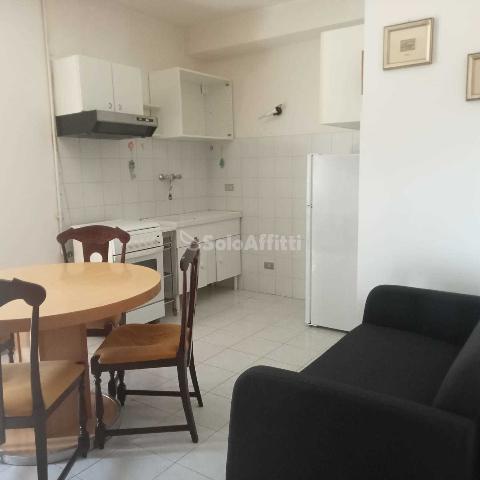 2-room flat in {3}, - Photo 1