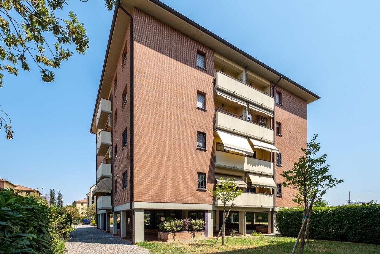 Parcheggio chiuso in Irma Bandiera 32, Castel Maggiore - Foto 1