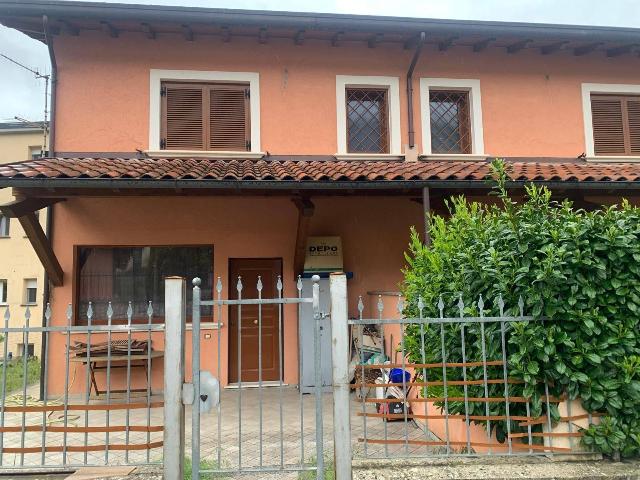 Terraced house in Via Portella, L'Aquila - Photo 1