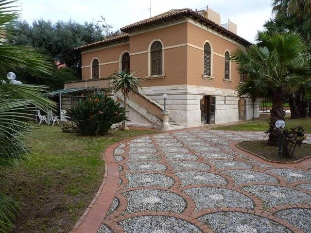 Villa in Via Augusto Von Platen, Siracusa - Foto 1