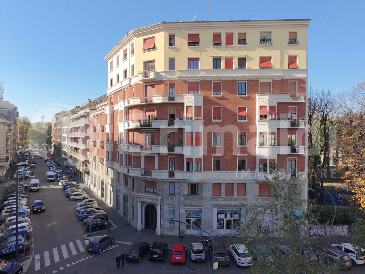 Negozio in Piazza Francesco Guardi 1, Milano, {3} - Foto 2