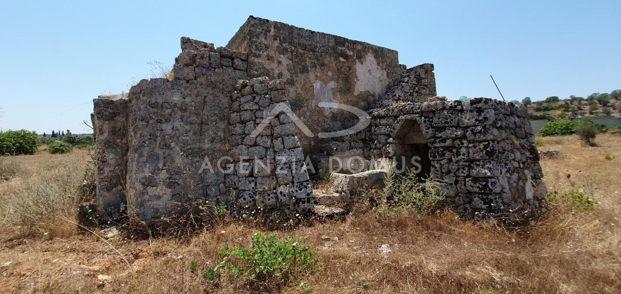 Trullo in vendita a Racale