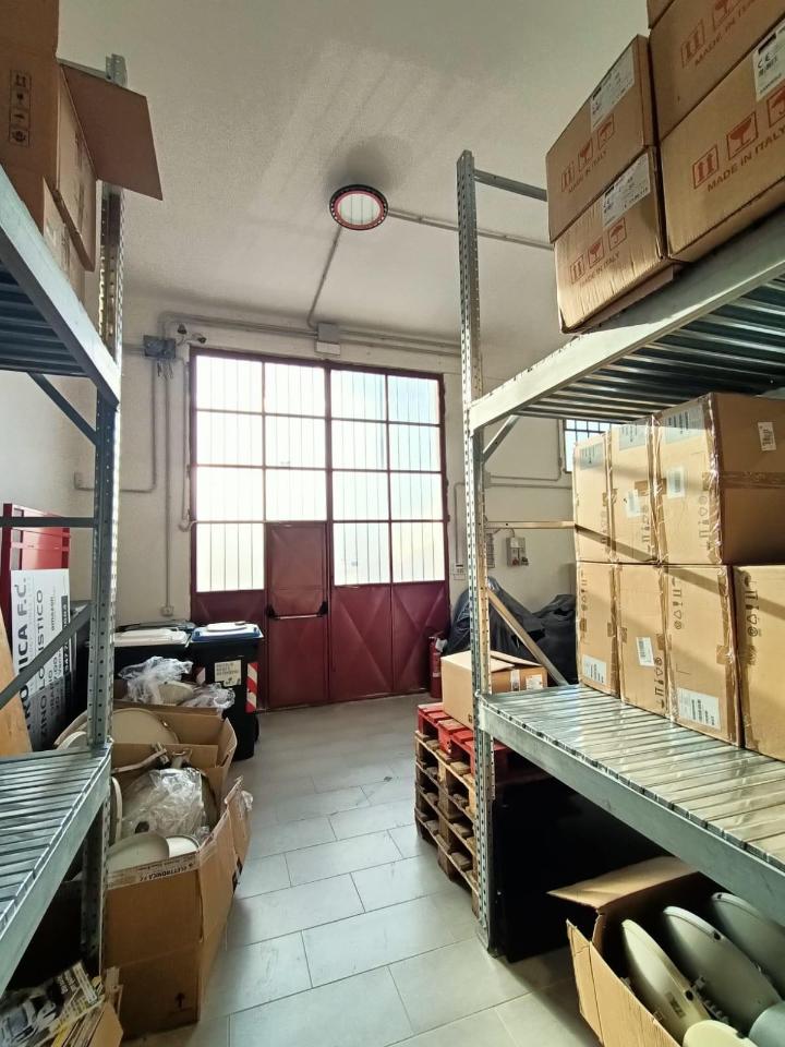 Capannone in , Vicopisano, {3} - Foto 1