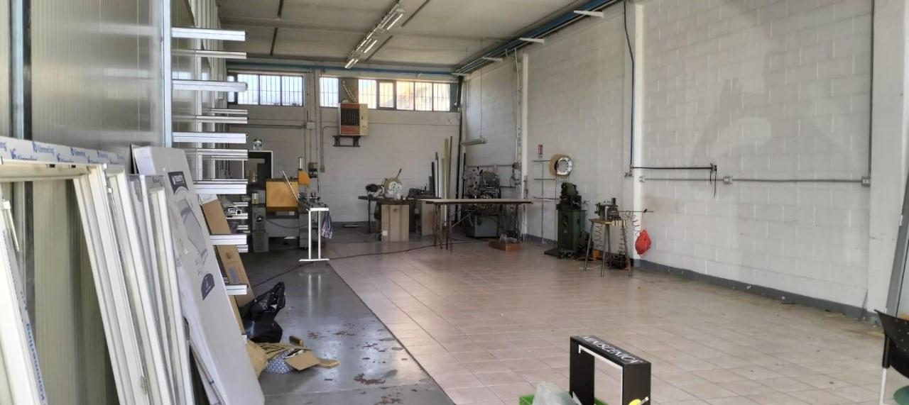 Capannone in , Cascina, {3} - Foto 1