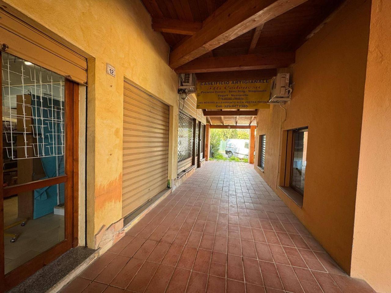 Negozio in P,Zza Sardegna, Muravera, {3} - Foto 1