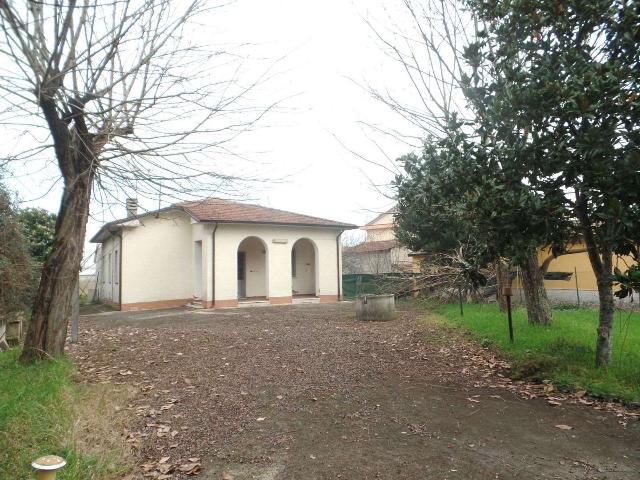 Detached house in Viale Croce Snc, San Giovanni Incarico - Photo 1