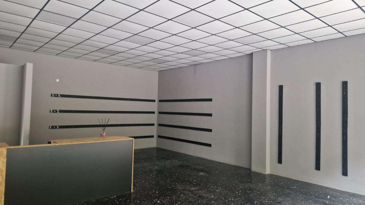 Negozio in Viale Mazzini  56, Frosinone, {3} - Foto 2