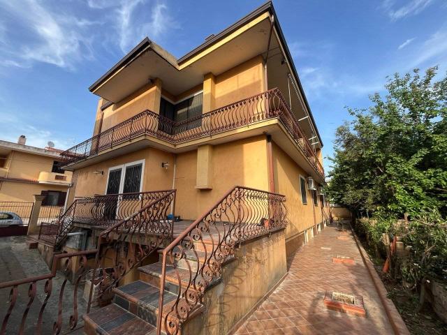 Villa in {3}, Via Napoli - Foto 1