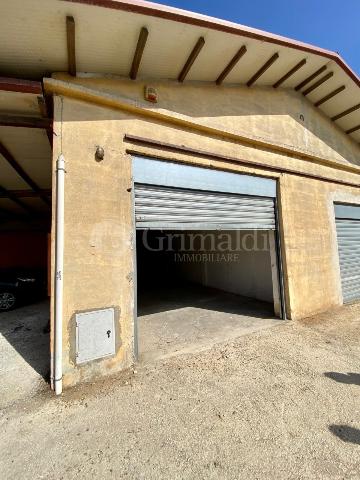 Warehouse in Via dell' Armellino 120, Anzio - Photo 1