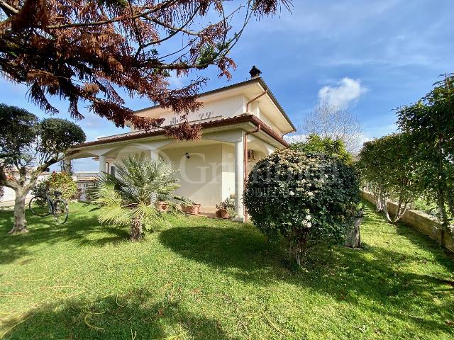 Villa in Via Sezze 13, Anzio - Foto 1