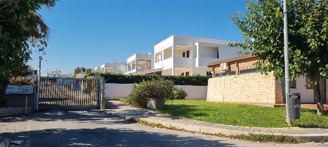 Detached house in Villaggio Macchia di Mare, Monopoli - Photo 1