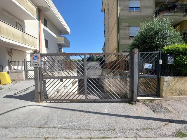 Garage or car box in {3}, Via Benevento 11 - Photo 1