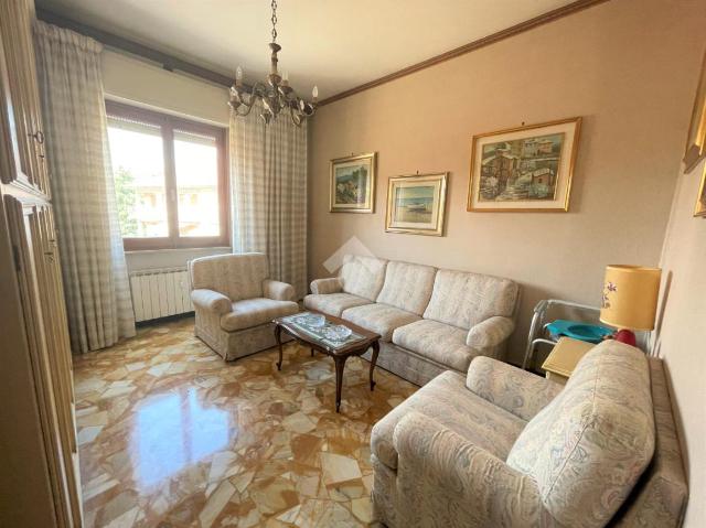 4-room flat in Via Antonio Gramsci 49, Sant'Olcese - Photo 1