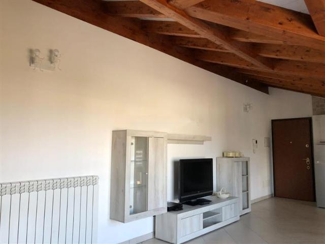 3-room flat in Via Monte Nero, Tradate - Photo 1