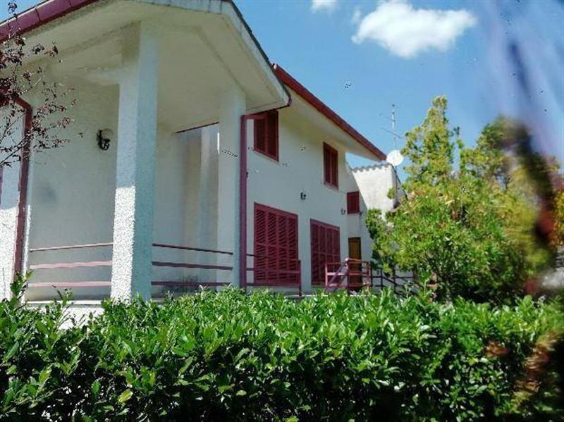 Villa in vendita a Montecalvo Irpino