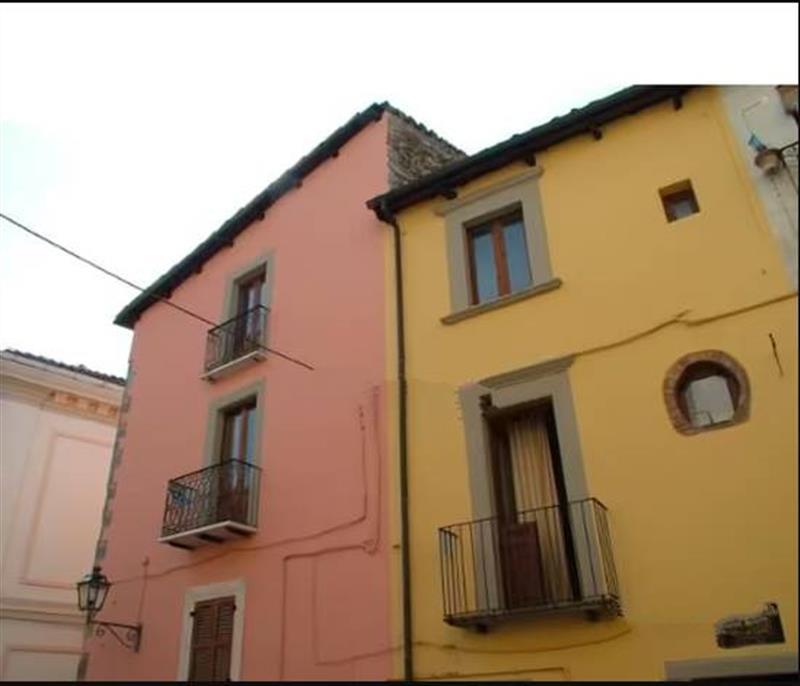 Palazzo in vendita a Montorio Al Vomano