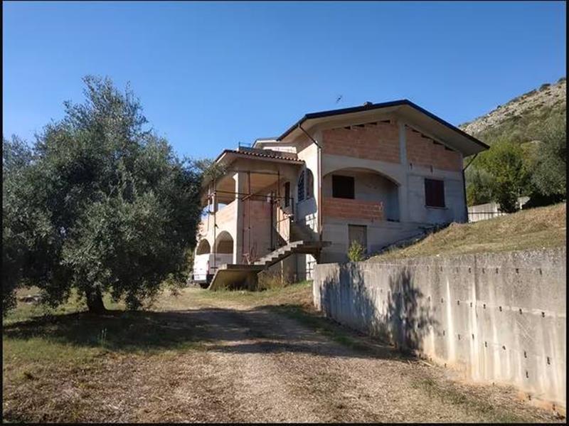 Villa in vendita a Esperia