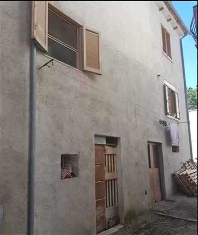 Casa indipendente in vendita a Ortucchio