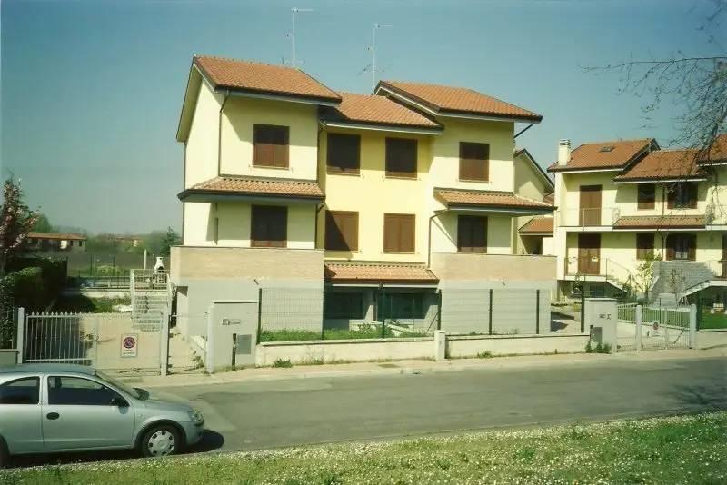 Villa in vendita a San Zenone Al Lambro