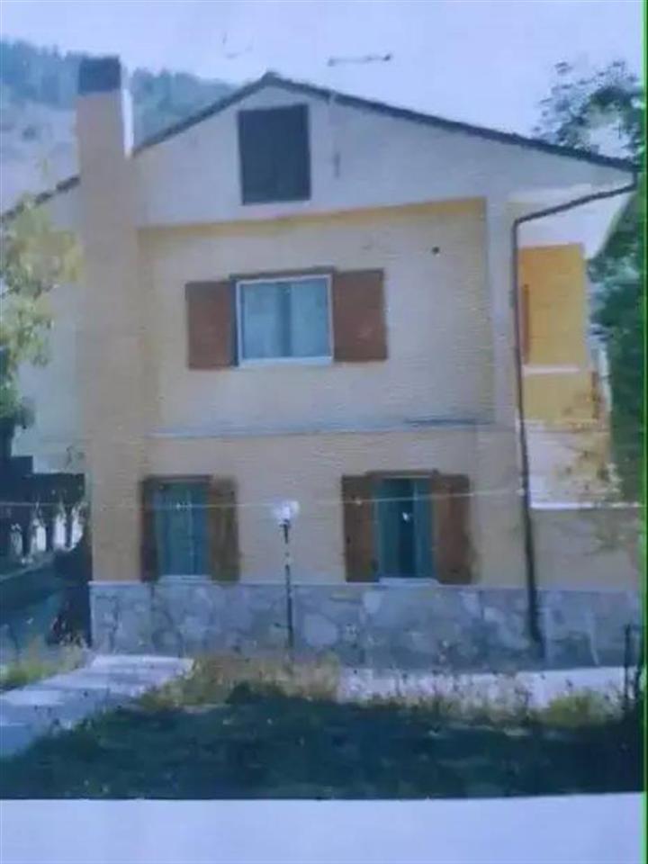 Villa in vendita a Scurcola Marsicana