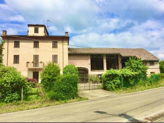 Country house or cottage in Voghera, Casalnoceto - Photo 1