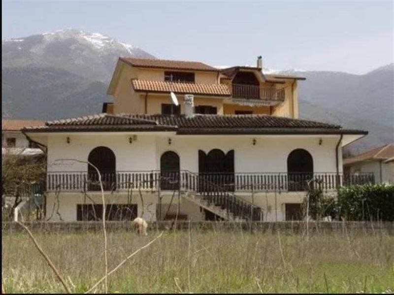 Casa indipendente in vendita a Balsorano