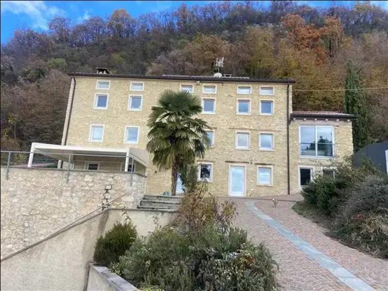Villa in vendita a Lusiana Conco