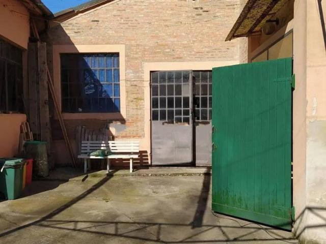 4-room flat in Via Nazionale Ponente, Argenta - Photo 1