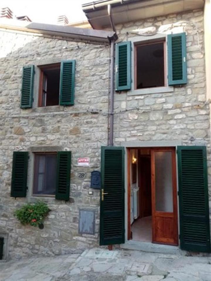 Casa indipendente in vendita a Chiusi Della Verna