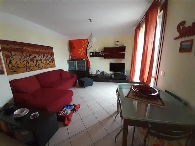 3-room flat in Via Carlo Levi, Carmignano - Photo 1