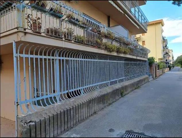 2-room flat in Via Lucifero, Stalettì - Photo 1