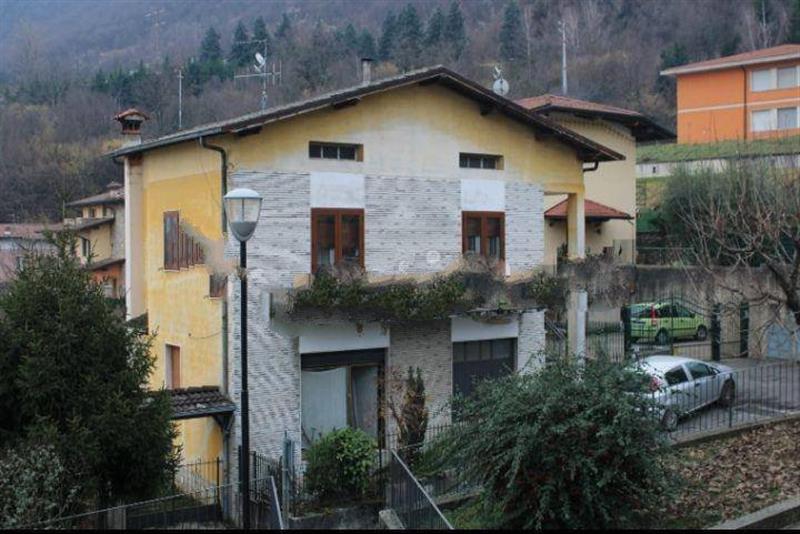Villa in vendita a Agnosine